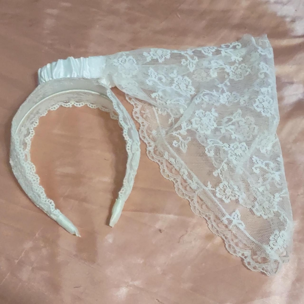 Elegant White Lace Headwear Set